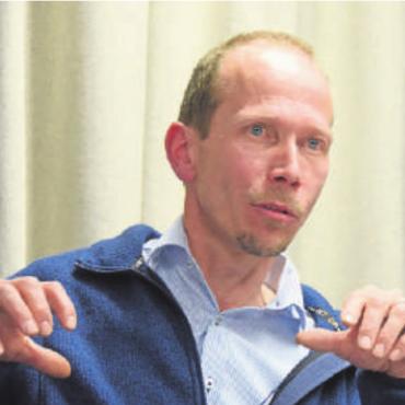 «Wenn die Parteien die Diskussion von Befürwortern und Gegnern organisieren würden, würden wir das nicht tun» - Roland Reichenbach, Bezirkspräsident, EGW