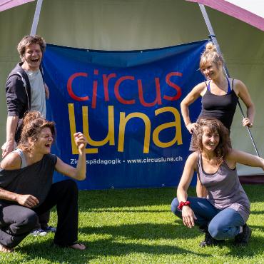 Wow – was für eine Show im Zirkuszelt zum Abschluss des 100-Jahr-Jubiläums der Schule Rütti