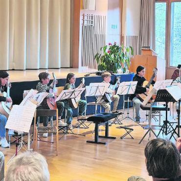 Konzertierende Schüler – konzentrierte Schüler - Volle Konzentration am Schülerkonzert. FOTO: ZVG