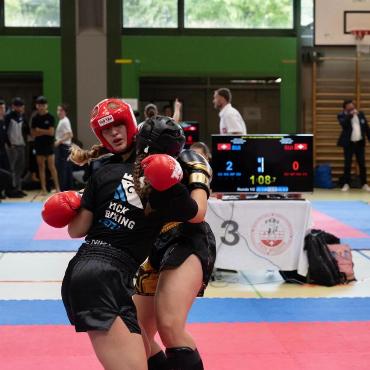 «Kickboxing-Rookie» Alina Kohli wird Schweizermeisterin