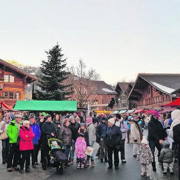 Besinnliche Lieder am Saaner Weihnachtsmarkt