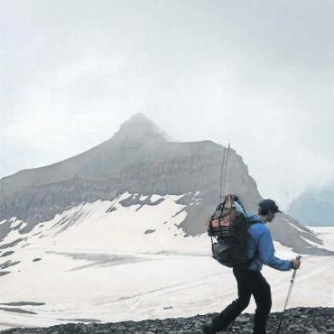 Alles Gute zum Geburtstag, liebe Schweiz! - Im dicken Nebel: auf dem Weg zum Oldenhorn. FOTO: LUKAS OEHRLI
