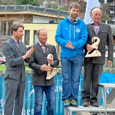 Zwölf Podestplätze für den Bergführerverein Gstaad-Lenk - Podest Mannschaftswertung RS, 2. Gstaad-Lenk: v.l. Bernhard Raaflaub, Gusti Oehrli, Samuel Rieder und Daniel Oehrli.