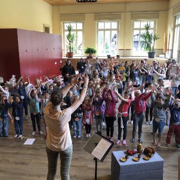 Vier todesfürchtige Freunde überleben Todesstrafen