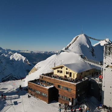 Glacier 3000 eröffnet das höchstgelegene Carnotzet der Welt
