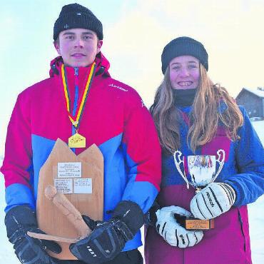 Schneesport in verschiedenen Variationen - Tagessieger Skisprung: Lyonel Moosmann und Noelia Annen.