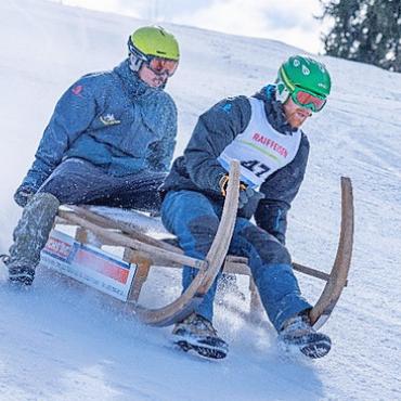 Das Hornschlitten- und Gibelrennen steht vor der Tür - Action auf dem Hornschlitten. FOTO: HANSPETER LINIGER