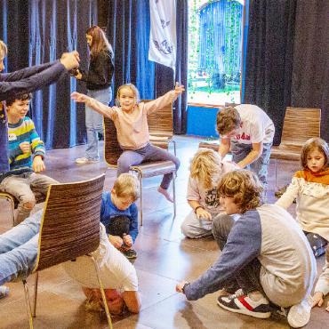 «Vorhang auf!»: Theaterprojekt mit Kindern ab sieben Jahren - Die Kinder sind faszinierende Maschinendarsteller.