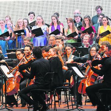 Ein Monument der Musikgeschichte - Die Zürcher Sing-Akademie vollendete die Sinfonie im Auferstehungs-Finale.