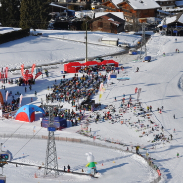 Rekordverdächtiger Grand Prix Migros - Kurz nach dem Rennen zeigte sich das  Village noch übersichtlich. Aber auch als  alles voll war, ging es «gesittet» zu und her. (Fotos: Patric Bill)