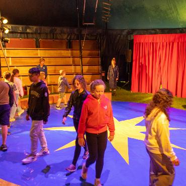 Wow – was für eine Show im Zirkuszelt zum Abschluss des 100-Jahr-Jubiläums der Schule Rütti