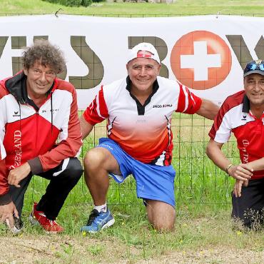 Saisonstart des Bowls Club Gstaad, international und national - EM-Team 2026: Pierre Vanderhout, Beat Matti, Danny Crameri, Markus Merz (BCG) und Tom Schneiter (BCT).