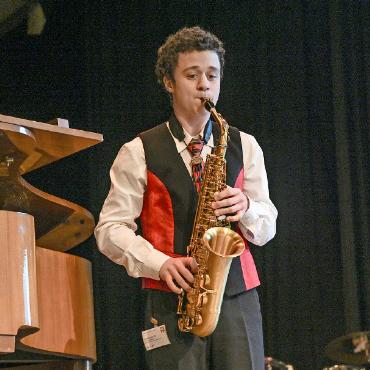 Jens Zahler ist Saaner Solo-Champion 2025 - Elia Lustenberger, Gstaad (Saxofon), 2. Rang.