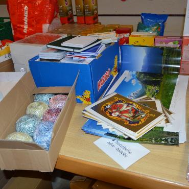 Ein Generationenprojekt der Herzlichkeit:  Aktion Weihnachtspäckli