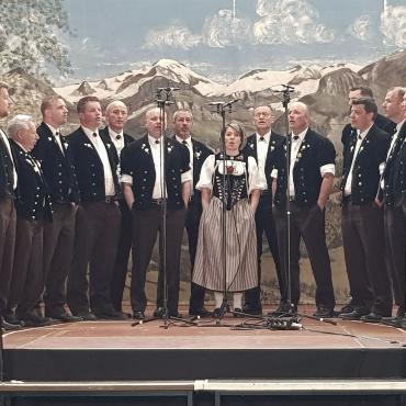 Forty:love für die Jodlerinnen, Jodler und das Quartett «Waschächt»
