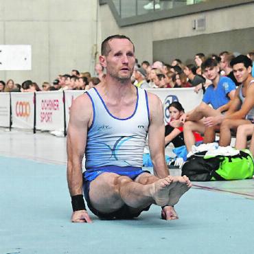 Aus Breitensport wird Spitzensport - Die Schwerkraft scheint bei ihm ausser Kraft. FOTOS: JENNY STERCHI