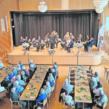 Posaunen zum Zvieri - Gemütliches Beisammensein am Musik-Zvieri. FOTO: ZVG