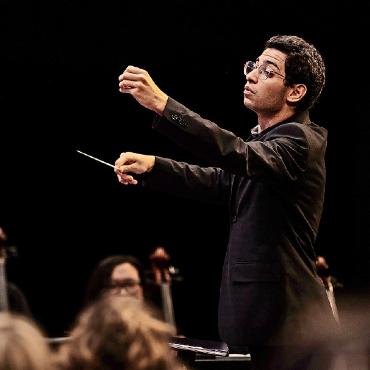 Gabriel Pernet gewinnt Neeme Järvi Prize 2024 - Omer Ein Zvi wird Drittplatzierter das Berner Symphonieorchester dirigieren dürfen.