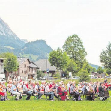 Über die Vorbereitungen eines Festredners - Die Feierlichkeiten in Saanen haben viele Interessierte angezogen.