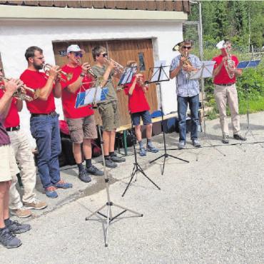 Gelebte Ökumene: Saanenlandgottesdienst - Posaunenchor Gstaad 
FOTOS: TONI SIEGRIST