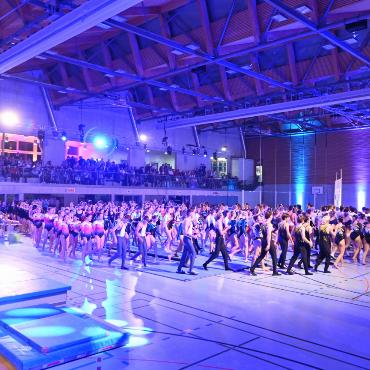 Mit einer Supershow  in die GETU-Cup-Pause