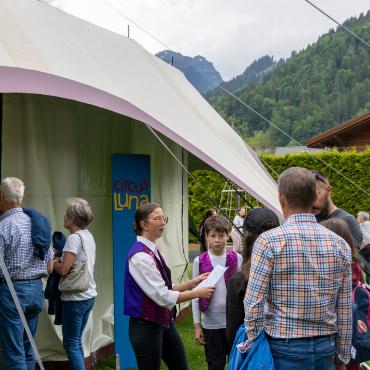 Wow – was für eine Show im Zirkuszelt zum Abschluss des 100-Jahr-Jubiläums der Schule Rütti