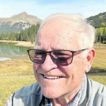Abesitz: An stillen Wassern im Berner Oberland - Buchautor und Referent Robert Schneiter. FOTO: ZVG