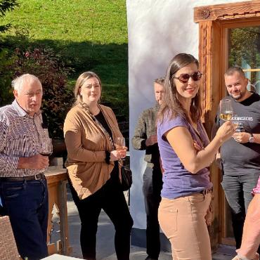 Fünftes «Sau-Fest» im Berghotel Zur Sau - Beim Aperitif.