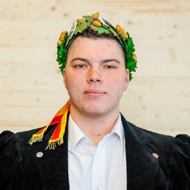 Gobeli Patrick mit Durchmarsch - Aktive Kranzschwinger aus dem Saanenland, FOTOS: BARBARA LOOSLI