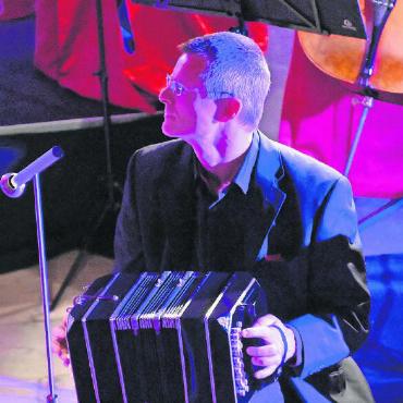 Tango fürs Herz - Ohne ihn gehts nicht: Jérémy Vannereau und sein Bandonéon.