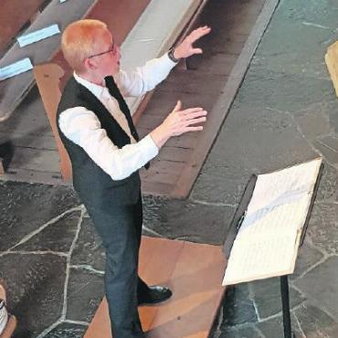 Mit fröhlichem Gesang feierte der Männerchor «Echo vom Olden» seinen 175. Geburtstag - Ada van der Vlist Walker FOTO: EUGEN DORNBIERER-HAUSWIRTH