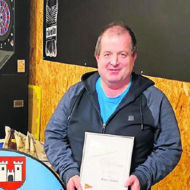 35. Hauptversammlung Les Routiers Suisse Sektion Simmental-Saanenland - 25 Jahre Mitgliedschaft: Edwin Gobeli.
