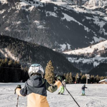 Einheimische Jugend erhält Gratis-Skiabos - Gratis Skifahren für die Jüngeren. FOTO: DESTINATION GSTAAD, YANNICK ROMAGNOLI