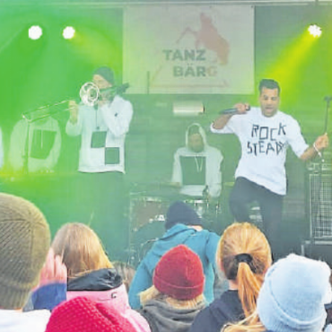 Der TanzBär ist definitiv aus dem Winterschlaf erwacht! - «Open Season» in Aktion. FOTOS: ZVG