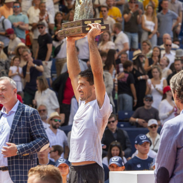 Swiss Open Gstaad: Schweiz gewinnt das Doppel - Der Argentinier Pedro Cachin gewinnt das Einzelfinal des EFG Swiss Open Gstaad 2023.