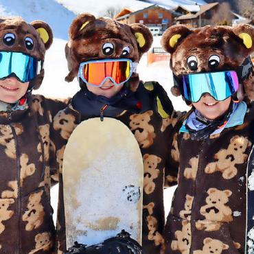 Tolles Cevi-Skiweekend mit Sport, Spiel und Spass - Unser bärenstarkes Team vom Cevi.
