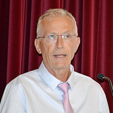 Ziel erreicht - Marc Matti, Leiter des Standorts Gstaad der Wirtschaftsschule Thun