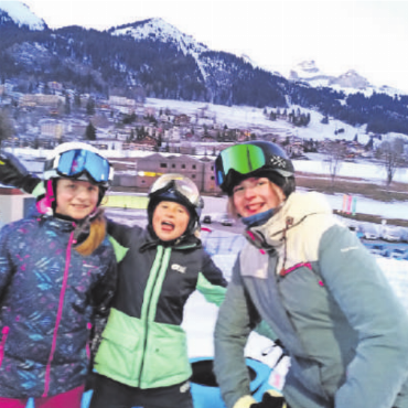 Zusammen im Schnee - Ab auf die Bahnen.