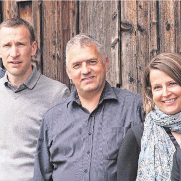 Neue Geschäftsleitung gewählt - Die neue Geschäftsleitung der Tourismusorganisation Adelboden-Lenk-Kandersteg: v. l. Sandro Rubin, Dominique Lüthy, René Müller (VR-Präsident), Sarah Oester-Künzi, Corinne von Bergen. FOTO: ZVG
