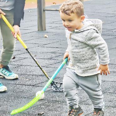 Herbstfest 2024: Ein voller Erfolg trotz Regen - Auch die Kleinen machen voller Elan mit.