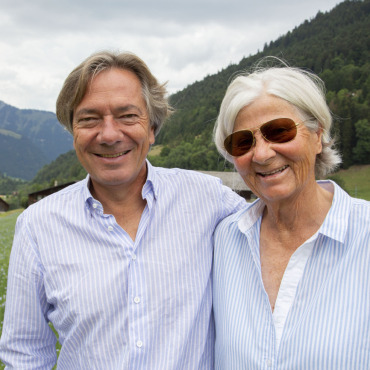 Leinanbau auf über 1000m über Meer - André Grossmann und Noëlle de Kostine vom Bergleinen-Projekt.