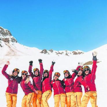 Jahresrückblick 2024 – Sport: Saanenlands Sportelite überzeugte - Demoteam Nüschti Synchro ist Schweizermeister. FOTO: ZVG