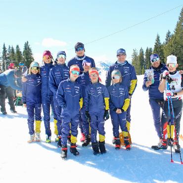Biathletin Susi Meinen im Rekordflow - Die Langlauf-JO Zweisimmen ist stolz auf ihren JOler Marathon Finisher Jonas Zeller.