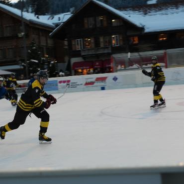 Le Rosey vs. Gstaad: 13 Jahre Kampf um die Kuhglocken