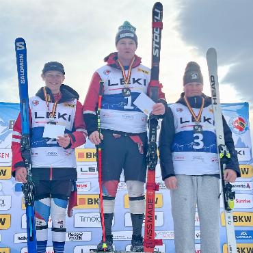 Grosse Erfolge für das RLZ Swiss Ski Gstaad - Silber und Bronze bei den Knaben U16 für Fynn Brand und Elijah von Gunten. FOTOS: ZVG
