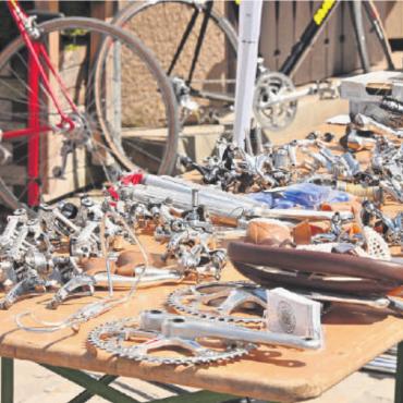 Zum sechsten Mal Nostalgie auf dem Velo: Bergkönig 2022 - Originale Velos verlangen nach originalen Ersatzteilen.