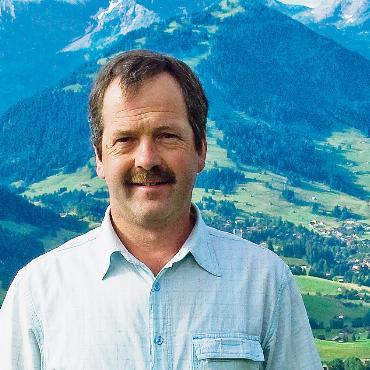 «Die Spitalfrage war sicher eines der komplexesten und emotionalsten Dossiers» - Toni von Grünigen tritt bei den Gemeinderatswahlen 2008 an – mit Erfolg. Ab 2009 amtet er zunächst als Vizegemeindepräsident der Gemeinde Saanen. FOTO: ARCHIV AVS