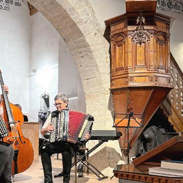 So tönts im Gsteig 2026: ein Abend voller Beständigkeit - Das «Echo d’Oex Alpes».   FOTOS: ZVG