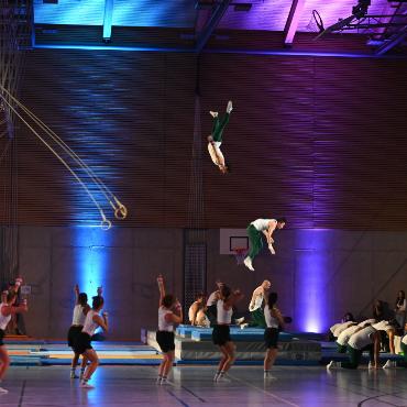 Mit einer Supershow  in die GETU-Cup-Pause