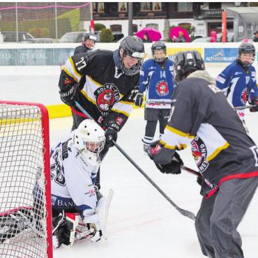 Kleine Stars auf grossem Eis - Gut gehalten! FOTO: PAULA MITTAG